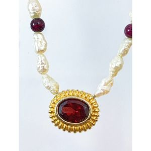 Avon Genuine Freshwater Pearl and Garnet Necklace/ Pendant - 1992 - Classy!
